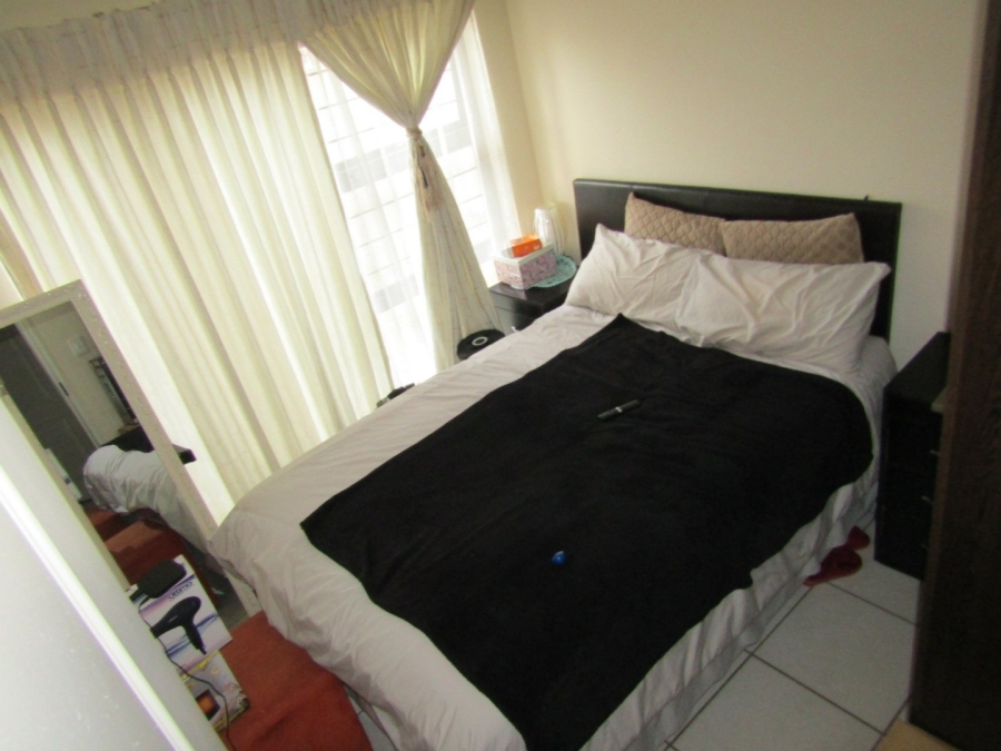 To Let 3 Bedroom Property for Rent in Oakdene Gauteng