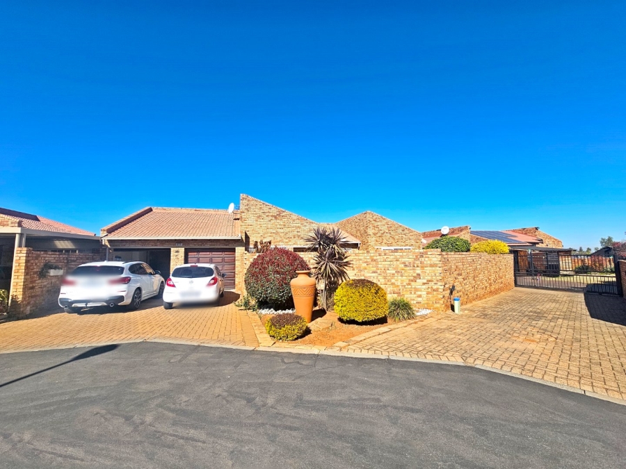 2 Bedroom Property for Sale in Parkrand Gauteng