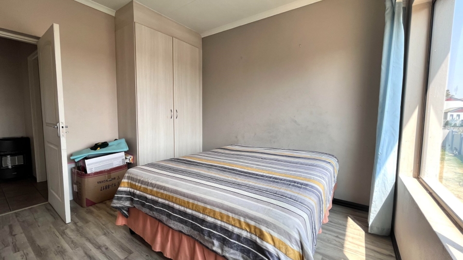 To Let 2 Bedroom Property for Rent in Honeydew Grove Gauteng