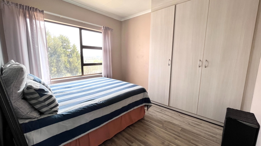 To Let 2 Bedroom Property for Rent in Honeydew Grove Gauteng