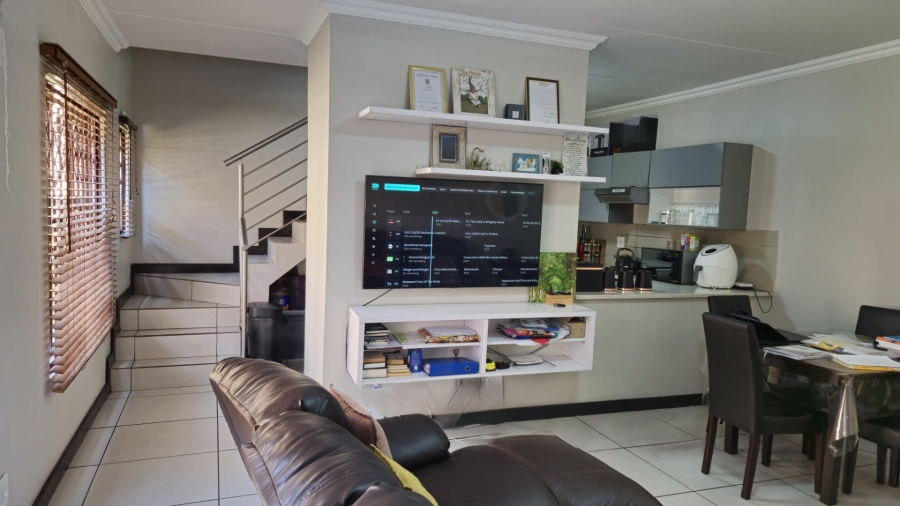 3 Bedroom Property for Sale in Scarlet Park Gauteng