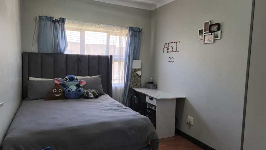 3 Bedroom Property for Sale in Scarlet Park Gauteng