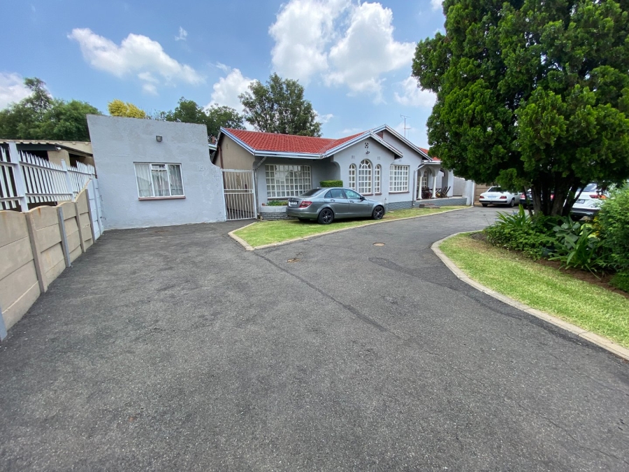 3 Bedroom Property for Sale in Parkrand Gauteng