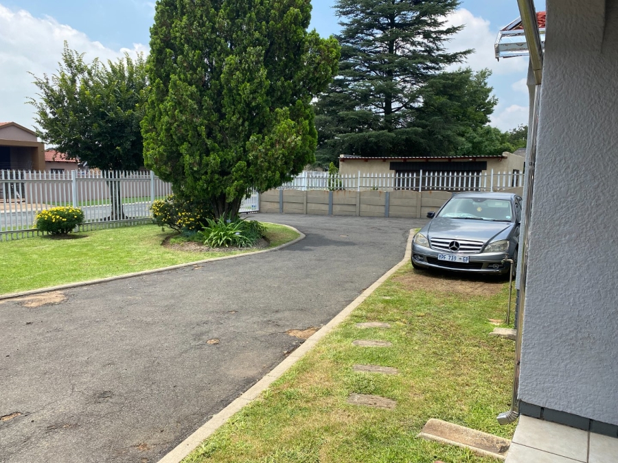 3 Bedroom Property for Sale in Parkrand Gauteng