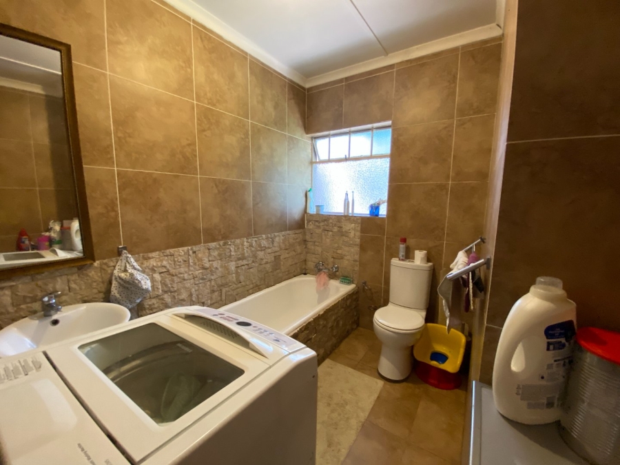 3 Bedroom Property for Sale in Parkrand Gauteng