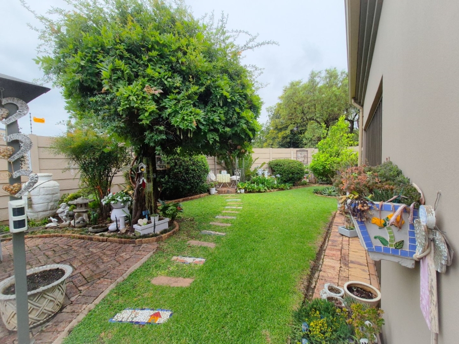 3 Bedroom Property for Sale in Vanderbijlpark SE 2 Gauteng