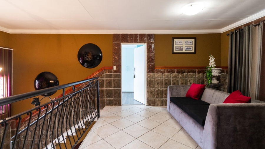 3 Bedroom Property for Sale in Glen Marais Gauteng