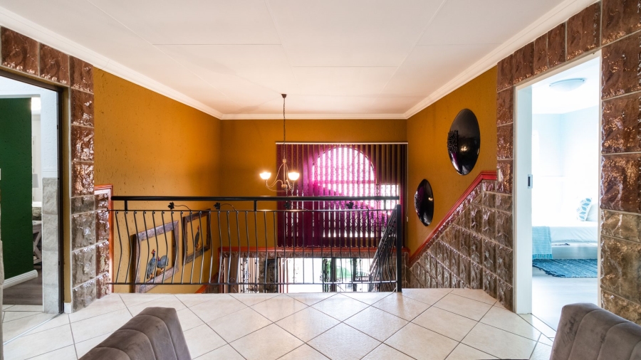 3 Bedroom Property for Sale in Glen Marais Gauteng