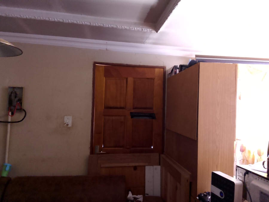 2 Bedroom Property for Sale in Mamelodi East Gauteng