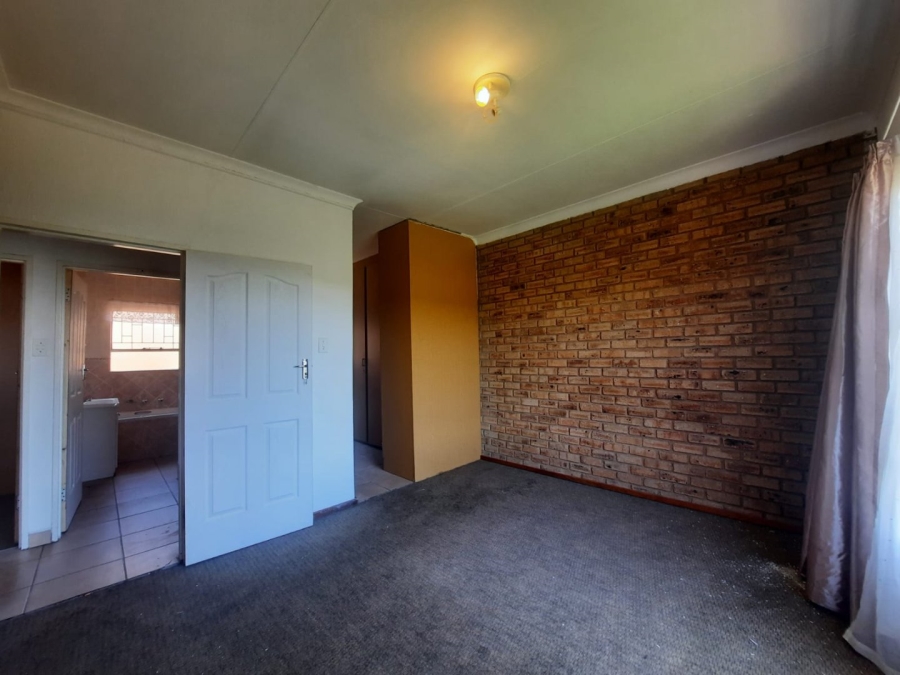 3 Bedroom Property for Sale in Rant En Dal Gauteng