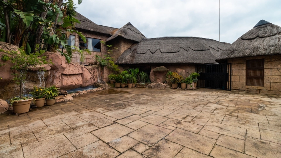 17 Bedroom Property for Sale in Aston Manor Gauteng