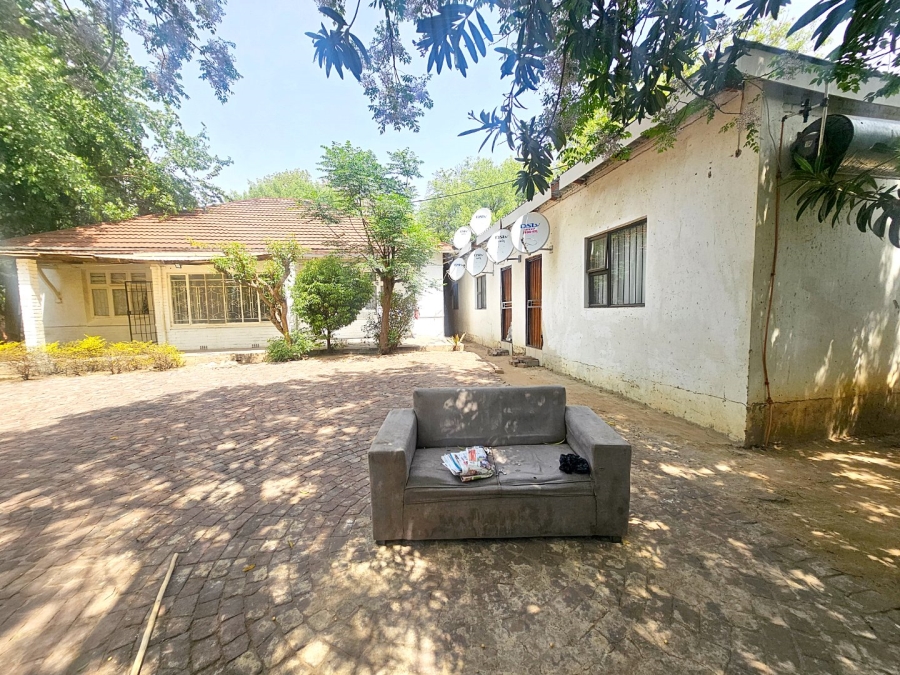 18 Bedroom Property for Sale in Parkhill Gardens Gauteng