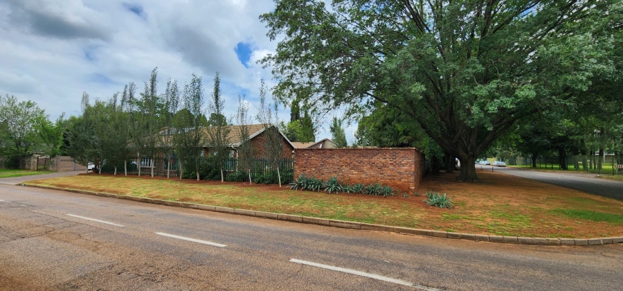 3 Bedroom Property for Sale in Meyerton Central Gauteng