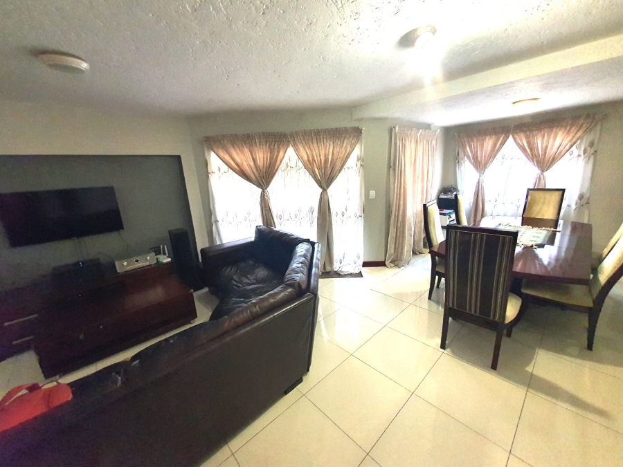  Bedroom Property for Sale in Bedfordview Gauteng