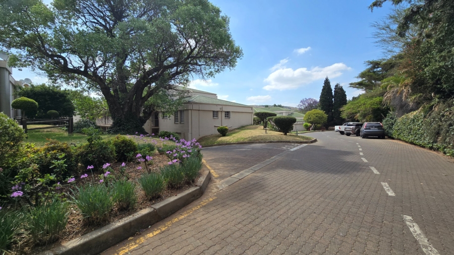 1 Bedroom Property for Sale in Bedfordview Gauteng