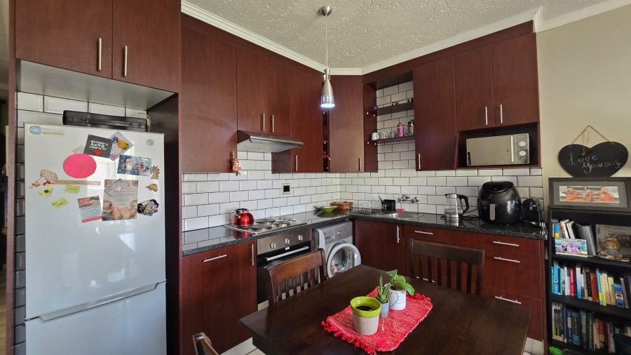 1 Bedroom Property for Sale in Bedfordview Gauteng