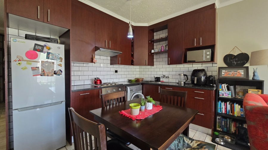 1 Bedroom Property for Sale in Bedfordview Gauteng