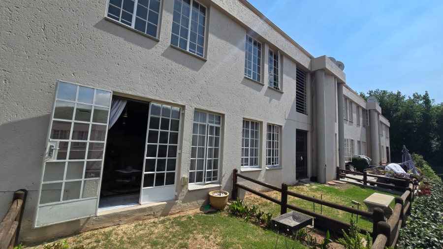 1 Bedroom Property for Sale in Bedfordview Gauteng