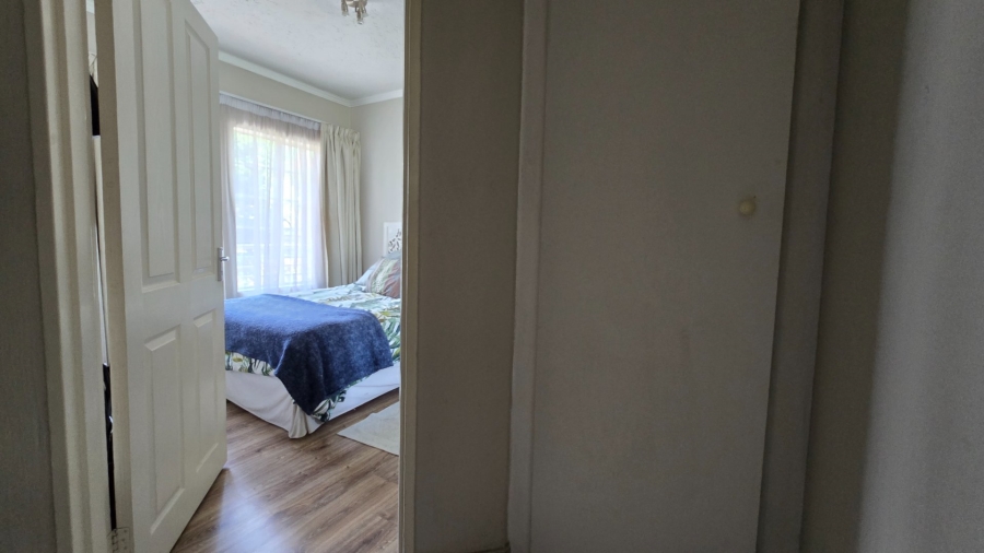 1 Bedroom Property for Sale in Bedfordview Gauteng