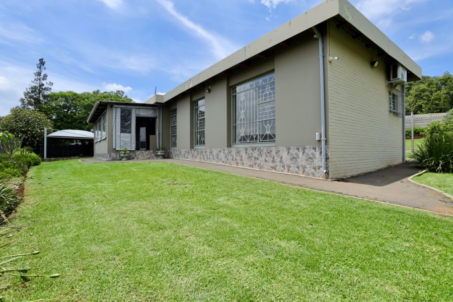 3 Bedroom Property for Sale in Helderkruin Gauteng