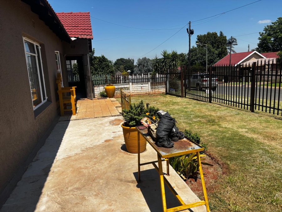 5 Bedroom Property for Sale in Dan Pienaarville Gauteng