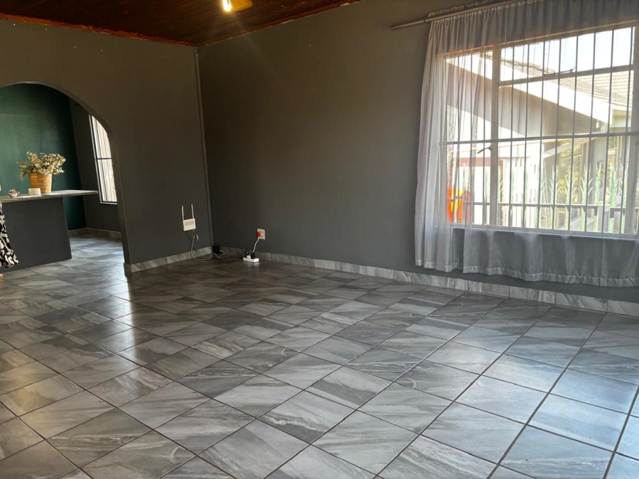 5 Bedroom Property for Sale in Dan Pienaarville Gauteng