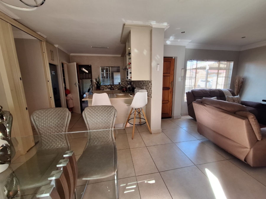 3 Bedroom Property for Sale in Hesteapark Gauteng