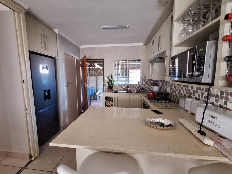 3 Bedroom Property for Sale in Hesteapark Gauteng