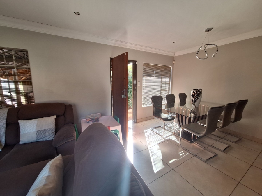 3 Bedroom Property for Sale in Hesteapark Gauteng