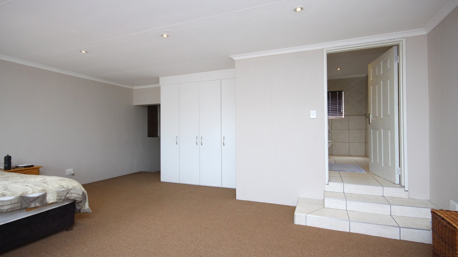 4 Bedroom Property for Sale in Malanshof Gauteng