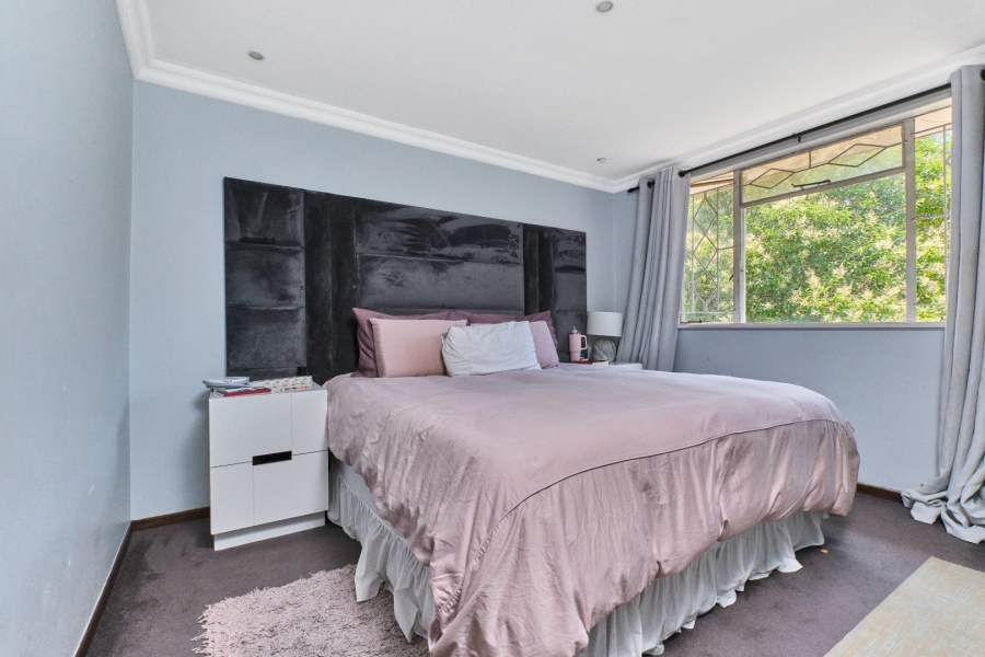 5 Bedroom Property for Sale in Blairgowrie Gauteng