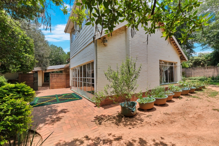 5 Bedroom Property for Sale in Blairgowrie Gauteng