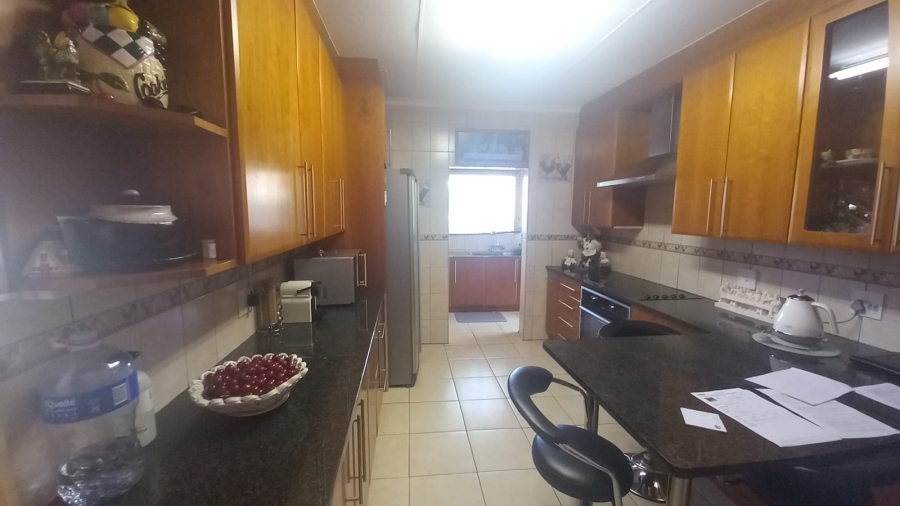 3 Bedroom Property for Sale in Wilro Park Gauteng