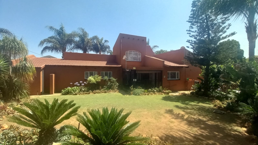 3 Bedroom Property for Sale in Wilro Park Gauteng