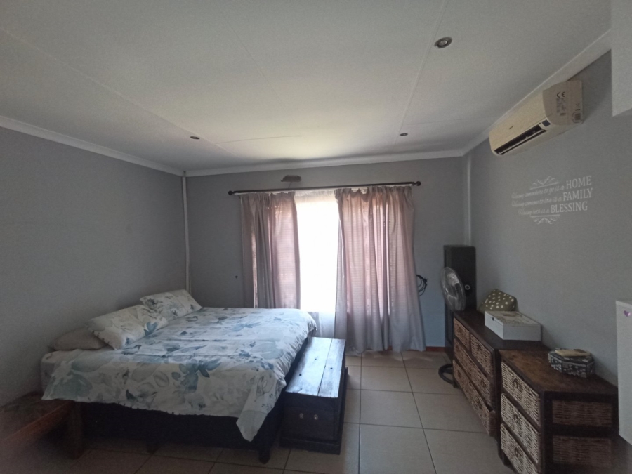 3 Bedroom Property for Sale in Annlin Gauteng