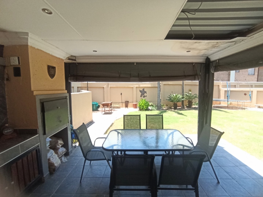 3 Bedroom Property for Sale in Annlin Gauteng