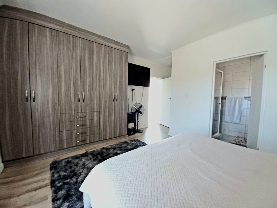 2 Bedroom Property for Sale in Illiondale Gauteng