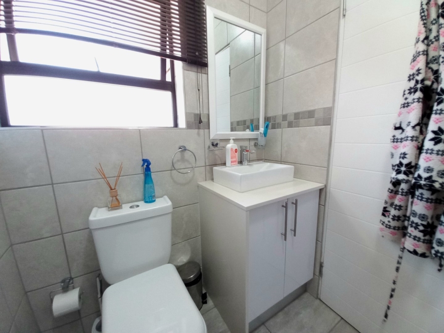 2 Bedroom Property for Sale in Illiondale Gauteng