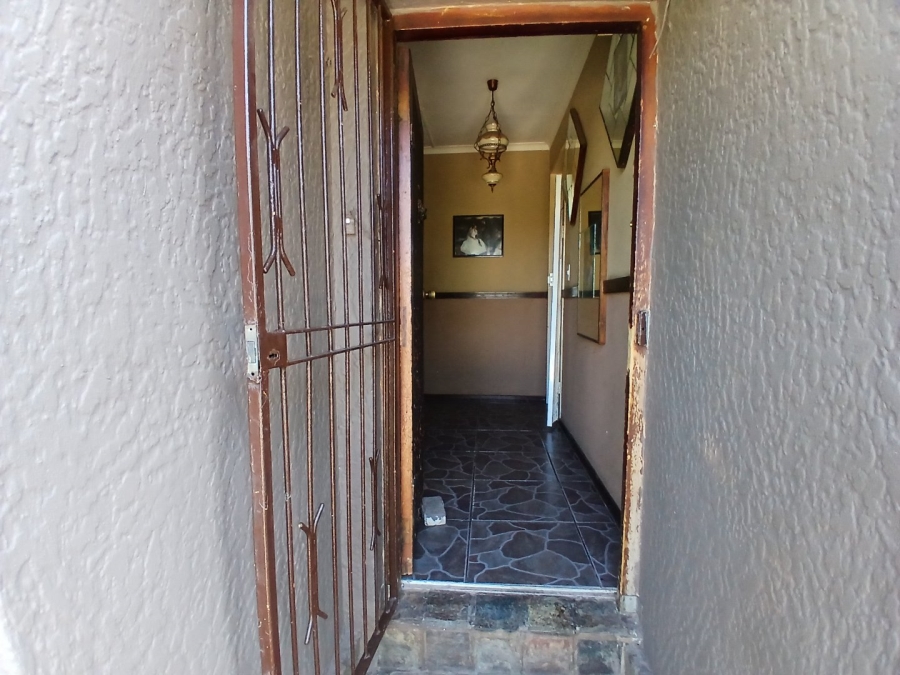 4 Bedroom Property for Sale in Witpoortjie Gauteng