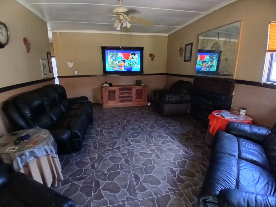 4 Bedroom Property for Sale in Witpoortjie Gauteng