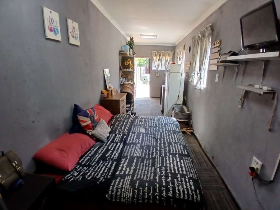 4 Bedroom Property for Sale in Witpoortjie Gauteng