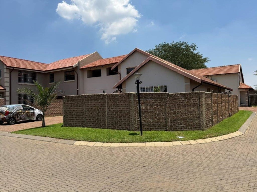 3 Bedroom Property for Sale in Pomona Gauteng