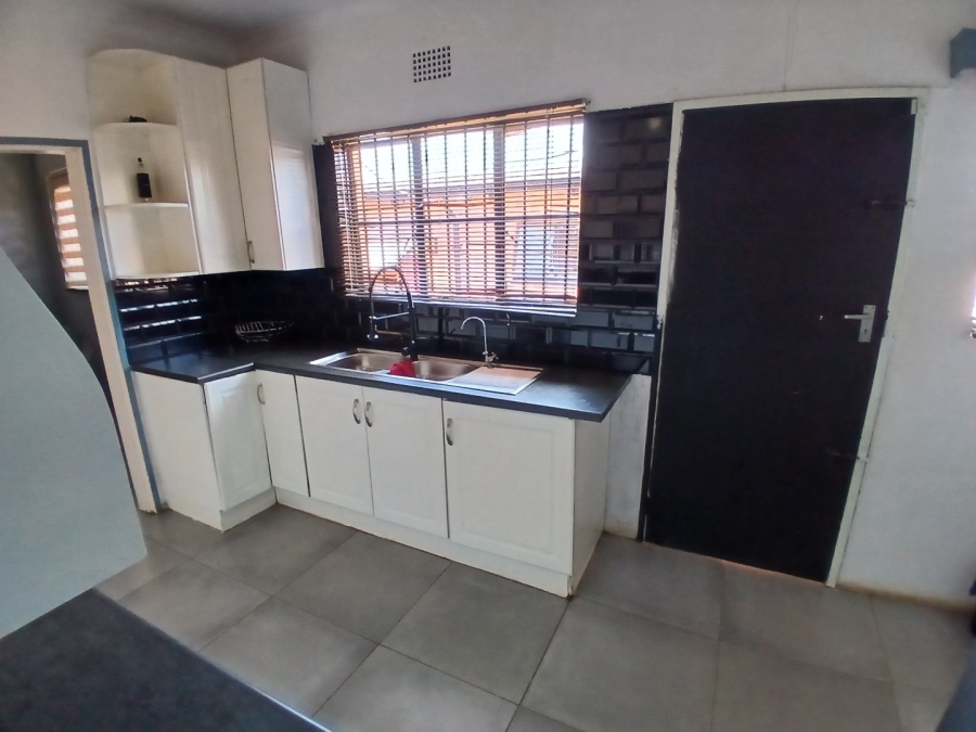 3 Bedroom Property for Sale in Witpoortjie Gauteng