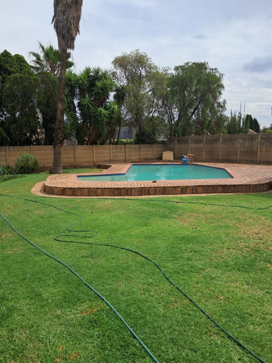 3 Bedroom Property for Sale in Vanderbijlpark SE 2 Gauteng