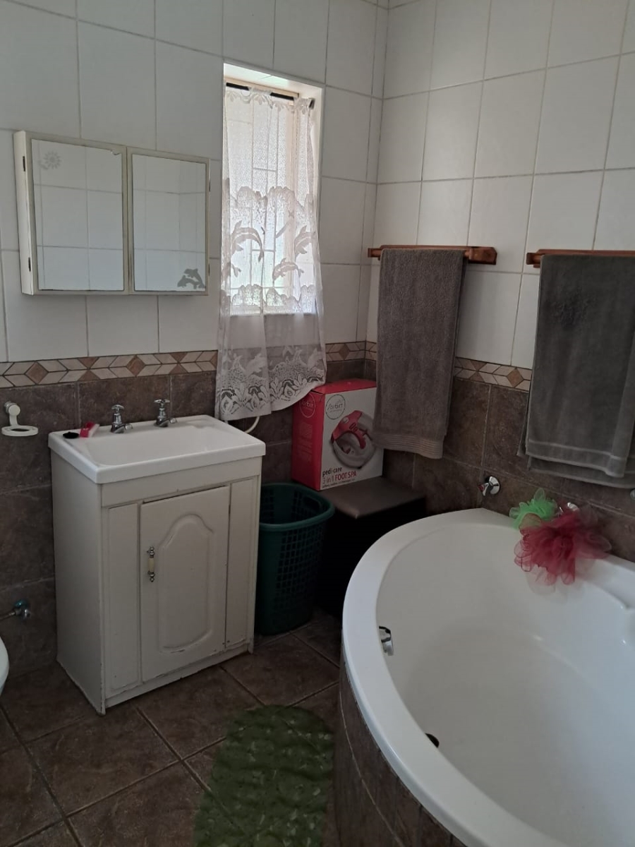 3 Bedroom Property for Sale in Vanderbijlpark SE 2 Gauteng