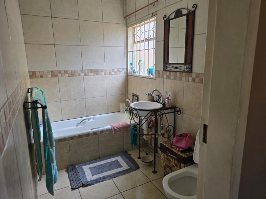 3 Bedroom Property for Sale in Marlands Gauteng