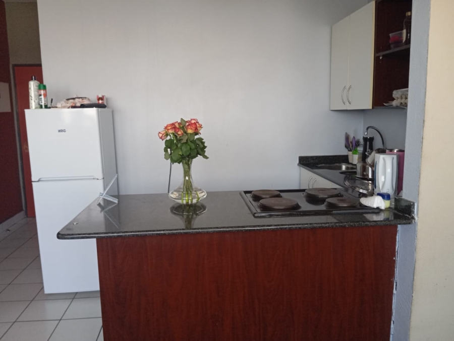 To Let 1 Bedroom Property for Rent in Braamfontein Gauteng