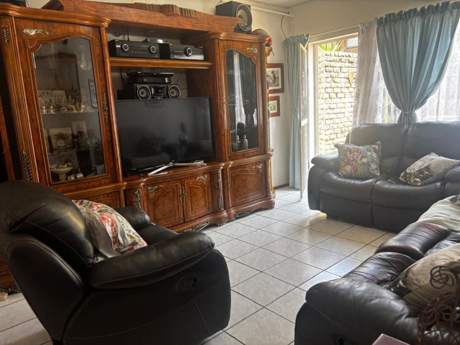 1 Bedroom Property for Sale in Krugersdorp North Gauteng