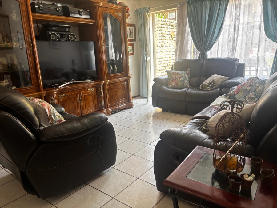 1 Bedroom Property for Sale in Krugersdorp North Gauteng