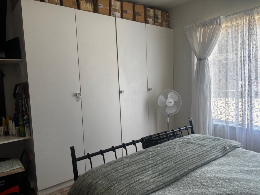 1 Bedroom Property for Sale in Krugersdorp North Gauteng